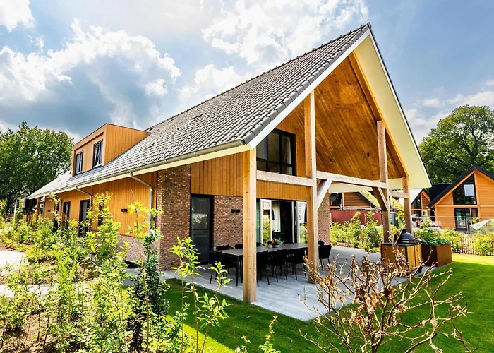 Villa Veluwe Met Privé Binnenzwembad&sauna | 8 Personen Wekerom