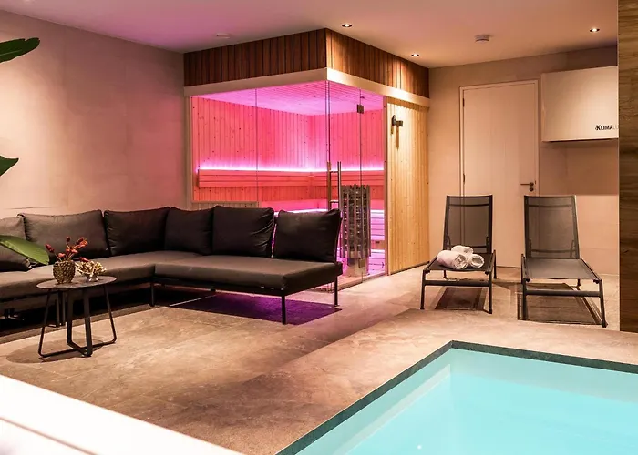 Veluwe Met Privé Binnenzwembad&sauna | 8 Personen * Wekerom