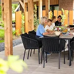 Veluwe Met Prive Binnenzwembad & Sauna | 8 Personen Вилла Wekerom