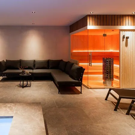 Veluwe Met Privé Binnenzwembad&sauna | 8 Personen * Wekerom