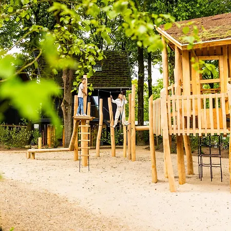 Veluwe Met Prive Binnenzwembad & Sauna | 8 Personen Вилла