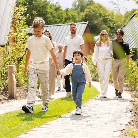 Veluwe Met Prive Binnenzwembad & Sauna | 8 Personen Wekerom